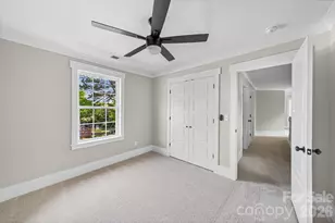 2406 Newland Rd, Charlotte, NC 28216 - Photo 25