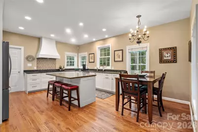 100 Welwyn Lane, Asheville, NC 28805 - Photo 15
