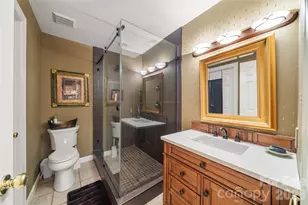 100 Welwyn Ln, Asheville, NC 28805 - Photo 37