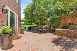714 Edgehill Rd N, Charlotte, NC 28207 - Photo 39