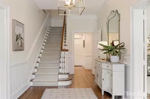 714 Edgehill Rd N, Charlotte, NC 28207 - Photo 3