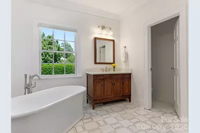 714 Edgehill Road N, Charlotte, NC 28207 - Photo 25