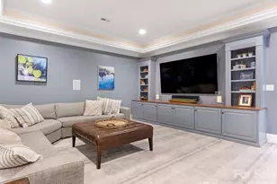 714 Edgehill Rd N, Charlotte, NC 28207 - Photo 19