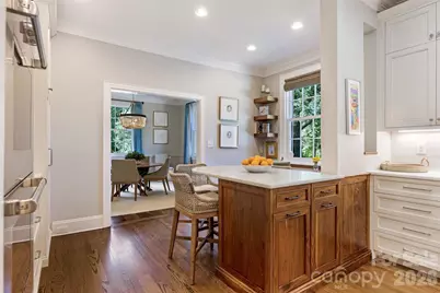 714 Edgehill Road N, Charlotte, NC 28207 - Photo 11