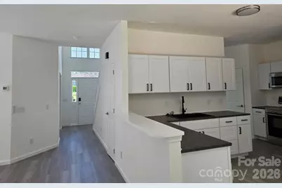 10317 Stoneykirk Lane, Charlotte, NC 28269 - Photo 9
