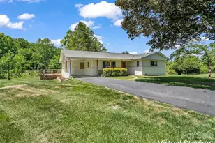204 Jeff St, Hendersonville, NC 28739 - Photo 3
