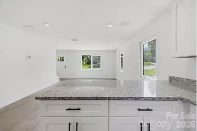 244 S Caldwell Avenue, Conover, NC 28613 - Photo 9