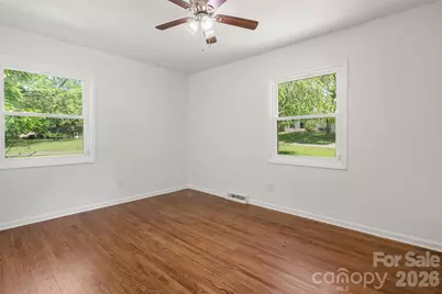4300 Dowling Drive, Charlotte, NC 28205 - Photo 9