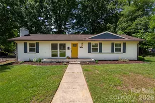 4300 Dowling Dr, Charlotte, NC 28205 - Photo 1