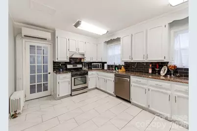 1209 Oakwood Avenue, Gastonia, NC 28052 - Photo 9