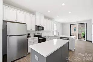 804 Broad River Ln, Charlotte, NC 28211 - Photo 9