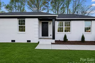 10107 Clairemore Pl, Charlotte, NC 28216 - Photo 1