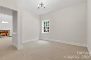 10205 Balmoral Cir, Charlotte, NC 28210 - Photo 21