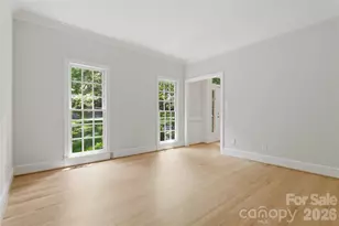 10205 Balmoral Cir, Charlotte, NC 28210 - Photo 7