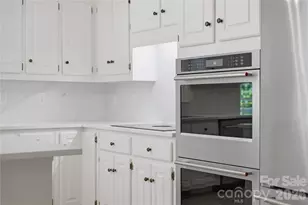 10205 Balmoral Cir, Charlotte, NC 28210 - Photo 39