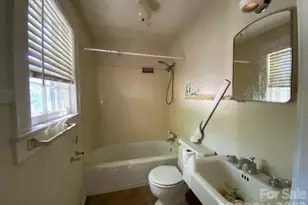 413 Rice St, Hamlet, NC 28345 - Photo 17