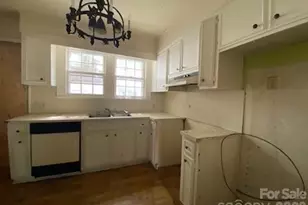 413 Rice St, Hamlet, NC 28345 - Photo 11