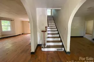 413 Rice St, Hamlet, NC 28345 - Photo 3