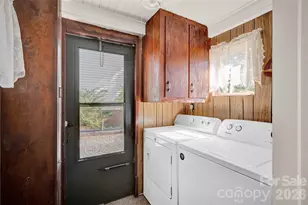 320 Cook St, Mooresville, NC 28115 - Photo 17
