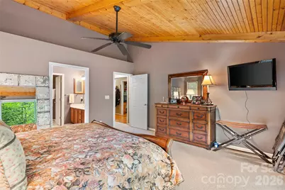 560 Toxaway Court, Lake Toxaway, NC 28747 - Photo 15