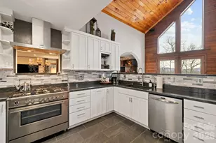 106 Bishop Cove Rd, Fairview, NC 28730 - Photo 11