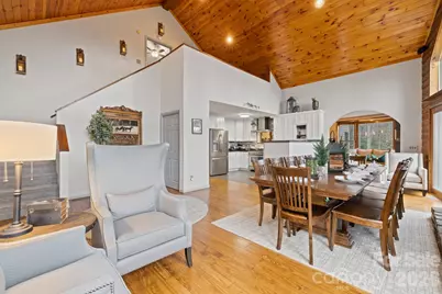 106 Bishop Cove Road, Fairview, NC 28730 - Photo 5
