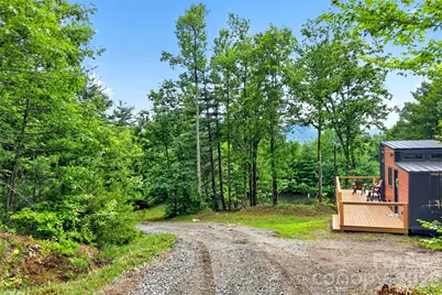 259 E Lester Lane, Hendersonville, NC 28739 - Photo 5