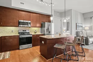 4625 Piedmont Row Dr, Charlotte, NC 28210 - Photo 3