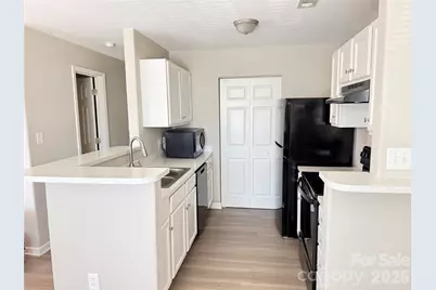 1063 Triece Lane, Charlotte, NC 28215 - Photo 11