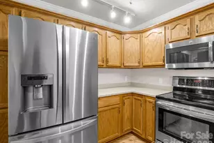 4 Rathfarnham Rd, Asheville, NC 28803 - Photo 15
