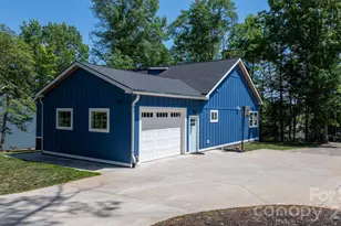 3813 54th Ave NE, Hickory, NC 28601 - Photo 3