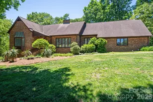 2417 Regal Dr, Gastonia, NC 28056 - Photo 3