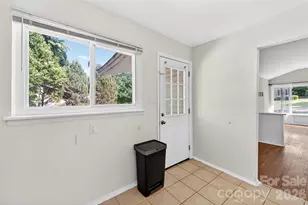 501 Kenlough Dr, Charlotte, NC 28209 - Photo 17