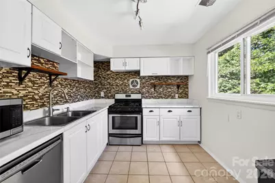 501 Kenlough Drive, Charlotte, NC 28209 - Photo 15