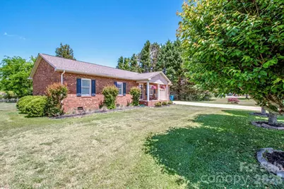 2426 Ashford Drive, Newton, NC 28658 - Photo 3