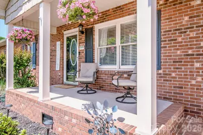2426 Ashford Drive, Newton, NC 28658 - Photo 5