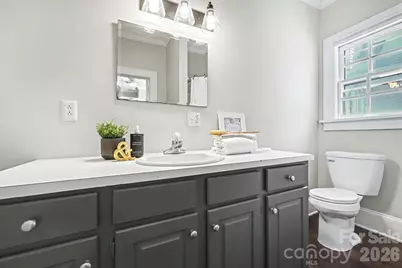 503 E Broad Street, Statesville, NC 28677 - Photo 13