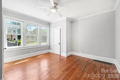 503 E Broad Street, Statesville, NC 28677 - Photo 17
