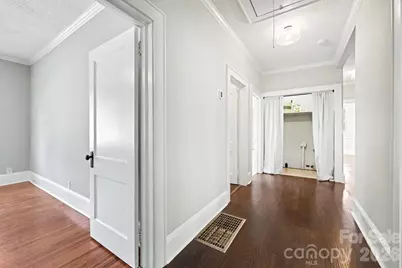503 E Broad Street, Statesville, NC 28677 - Photo 11