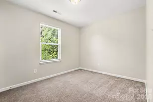 6532 Pennacook Dr, Charlotte, NC 28214 - Photo 9
