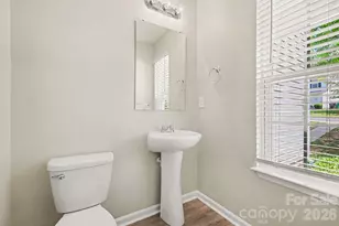 6532 Pennacook Dr, Charlotte, NC 28214 - Photo 11