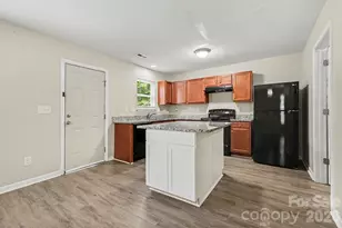 6532 Pennacook Dr, Charlotte, NC 28214 - Photo 5