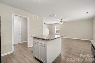 6532 Pennacook Dr, Charlotte, NC 28214 - Photo 7