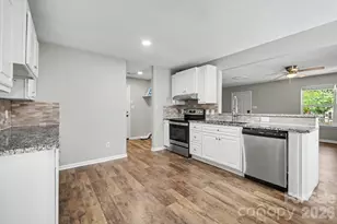 15331 De Havilland Dr, Charlotte, NC 28278 - Photo 7