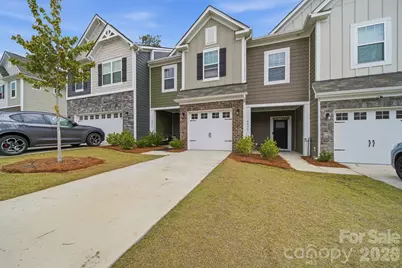 8031 Ramsburg Drive, Charlotte, NC 28269 - Photo 3