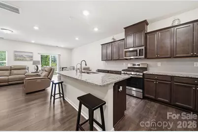 8031 Ramsburg Drive, Charlotte, NC 28269 - Photo 9