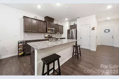 8031 Ramsburg Drive, Charlotte, NC 28269 - Photo 11
