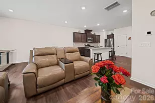 8031 Ramsburg Dr, Charlotte, NC 28269 - Photo 19