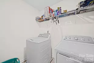 8031 Ramsburg Dr, Charlotte, NC 28269 - Photo 35