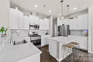 16016 Harbor Hill Dr, Charlotte, NC 28273 - Photo 15